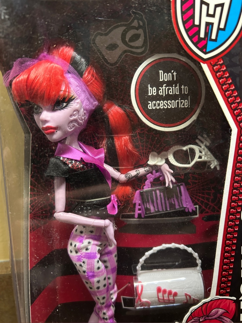 Monster High Operetta Doll - Picture 5 of 10